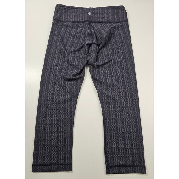 Lululemon 2 / 4 (?) black grey zigzag stretch capri leggings active gym run - Picture 2 of 6
